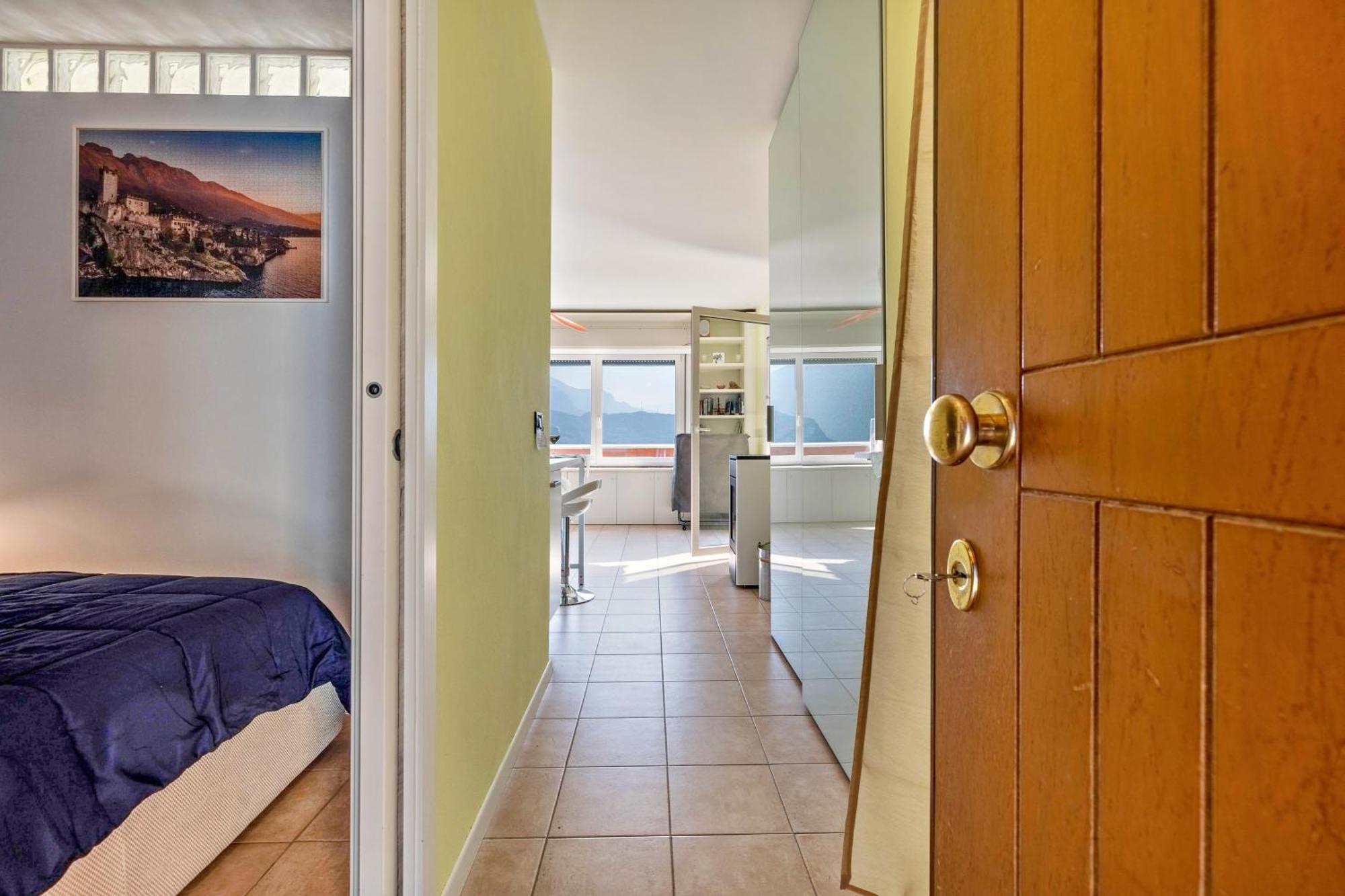 Casa Sara With Swimming Pool Apartment Riva del Garda Ngoại thất bức ảnh